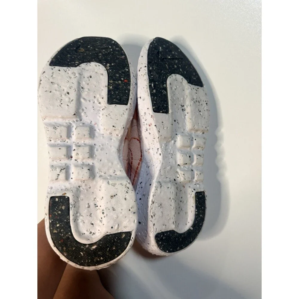 Nike product pair
